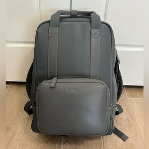 NWOT Monos Metro Backpack Grey W/ Metro Classic Kit